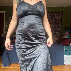 Elegant Black Lace Trim Nightgown